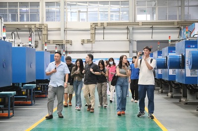 數字化轉型賦能制造業 主流媒體走進日豐集團三水生產基地，體驗外呼系統革新應用
